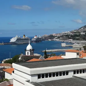 barreirinha-funcho-house.madeira-islandshotels.com/